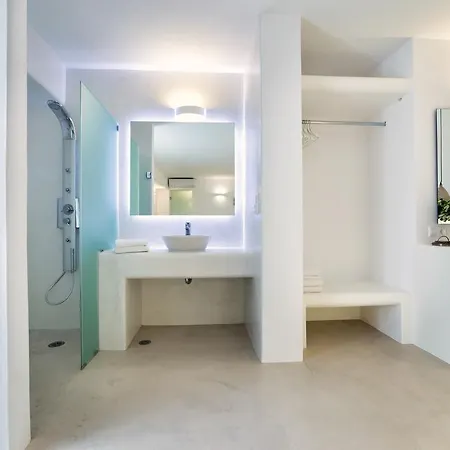 Anna Platanou * Ajía Iríni Páru