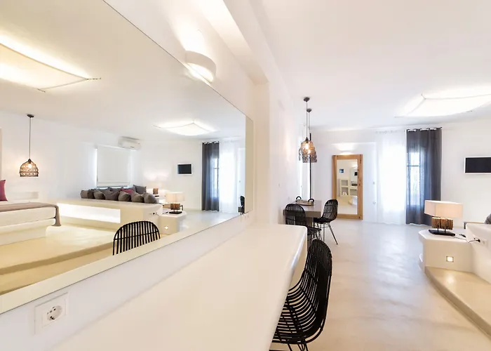 Anna Platanou Otel Agia Irini (Paros)