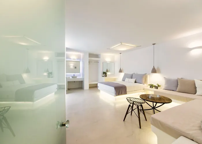 Anna Platanou Otel Agia Irini (Paros)