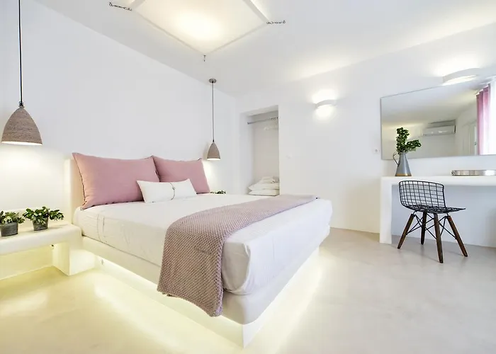 Anna Platanou * Agia Irini (Paros)