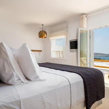Anna Platanou * Agia Irini (Paros)