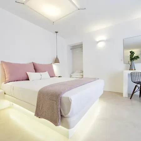 Anna Platanou * Agia Irini (Paros)