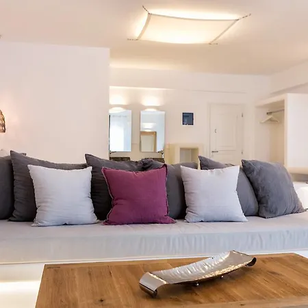 Anna Platanou Agia Irini (Paros)