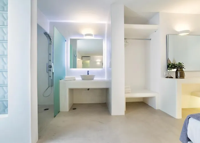 Anna Platanou * Agia Irini (Paros)